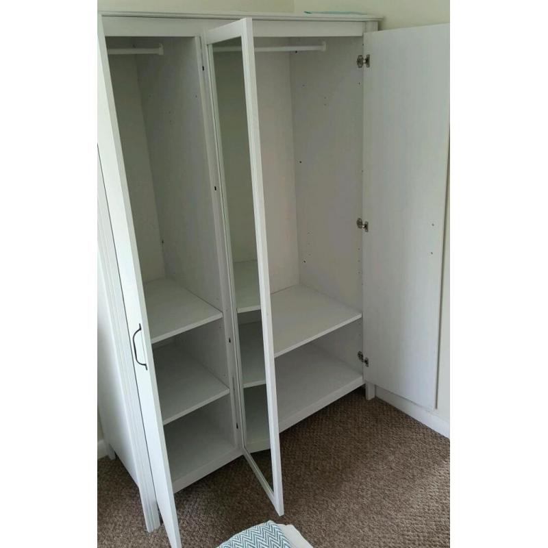 IKEA BRUSALI Wardrobe with 3 doors, white, 131x190 cm, Excellent condition