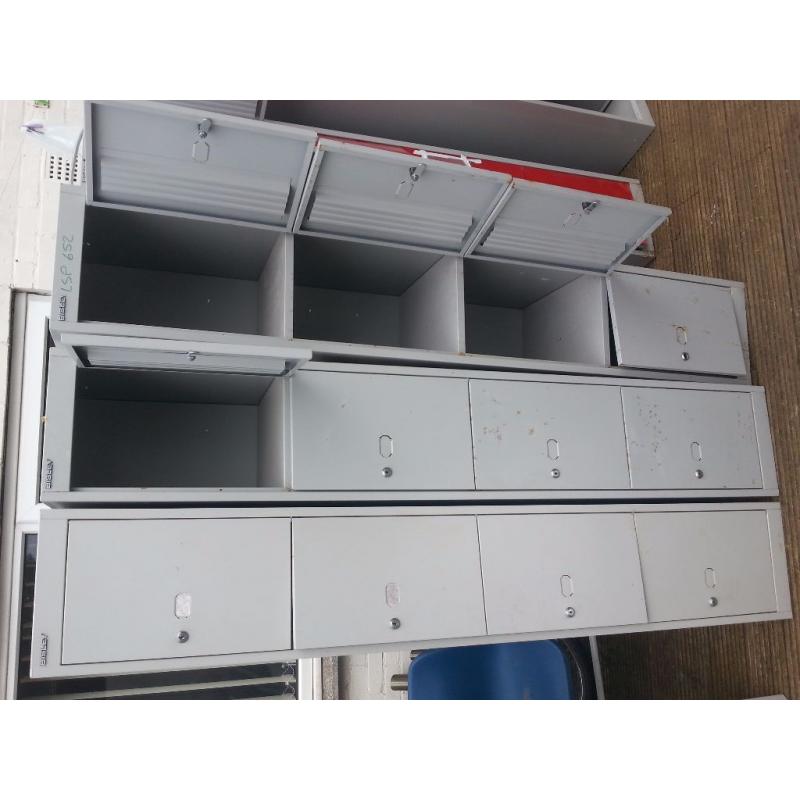 3 METAL CABINETS WITH 4 LOCKABLE LOCKERS