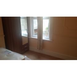 Single room to rent