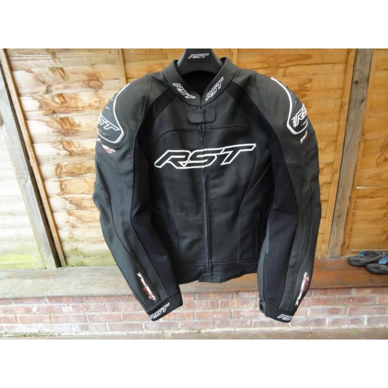 RST Tractech Evo 2 piece Leathers New