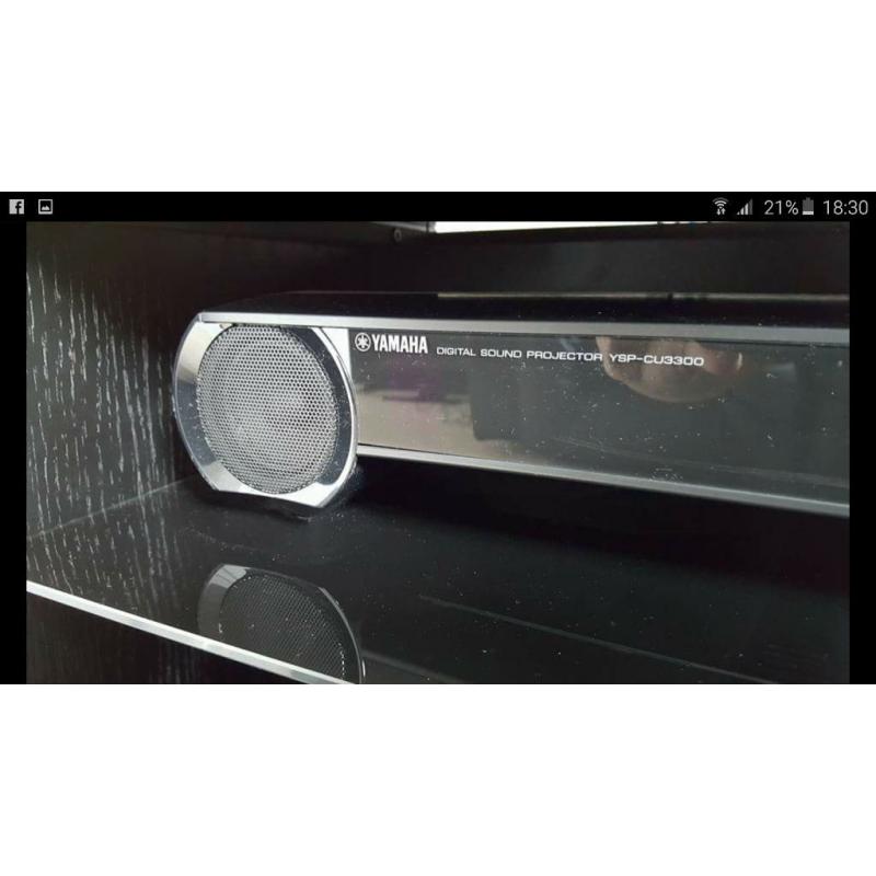 Yamaha-ysp 3300 7.1 soundbar