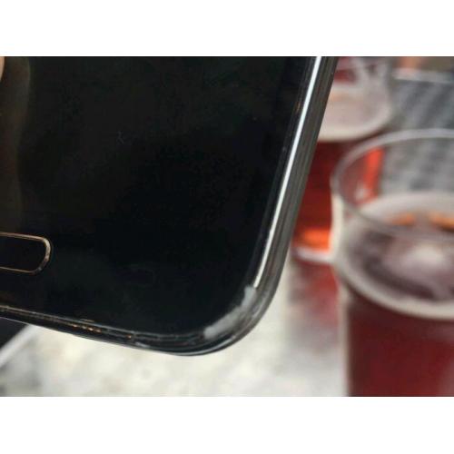 Samsung s5 in black