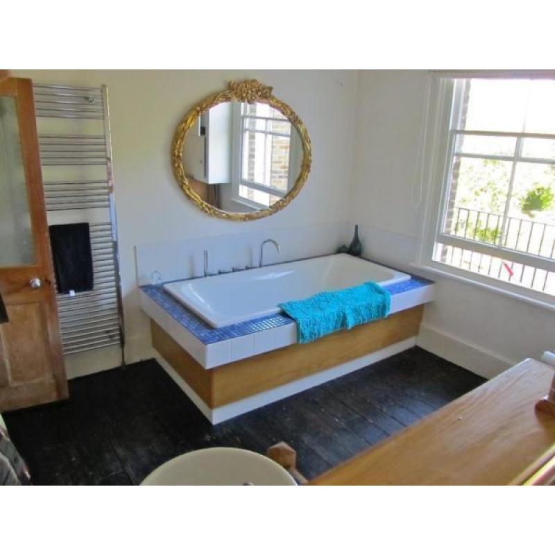 BIG TWIN ROOM/CRYSTAL PALACE AREA/GRAND VICTORIAN HOUSE/PROFESSIONAL KITCHEN/BIG GARAGE&HUGE GARDEN/