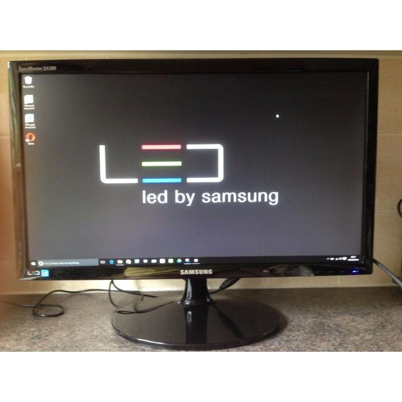 22 inch Samsung S22A300H Widescreen HDMI HD LED Monitor computer screen monitor for PC / Macs