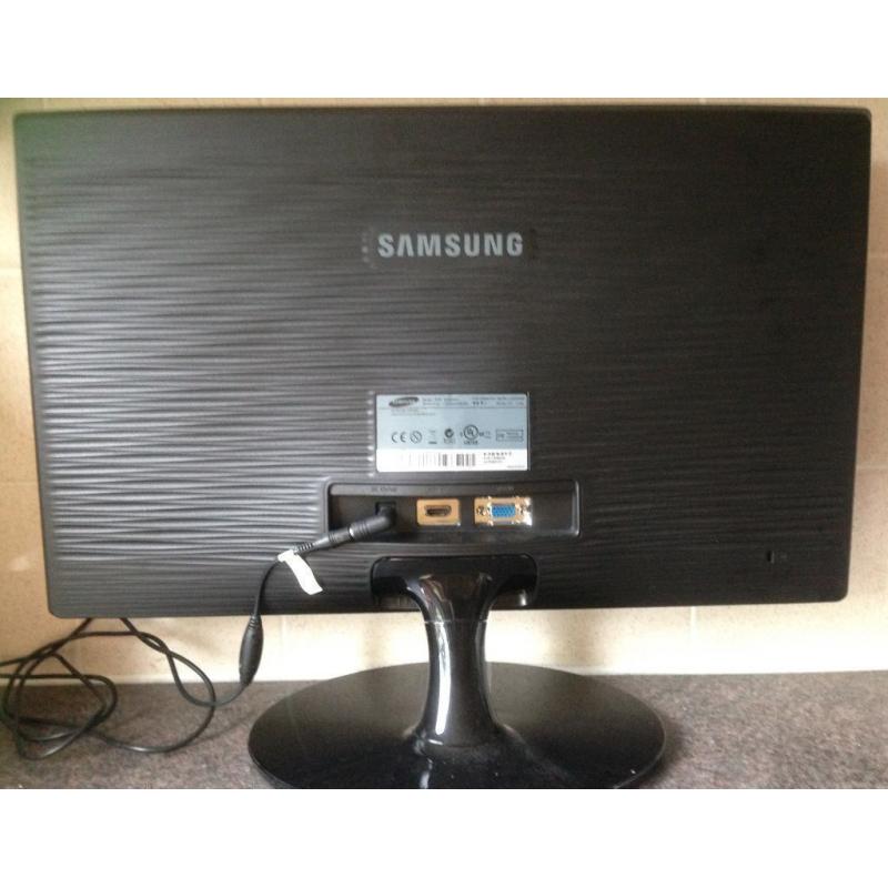 22 inch Samsung S22A300H Widescreen HDMI HD LED Monitor computer screen monitor for PC / Macs