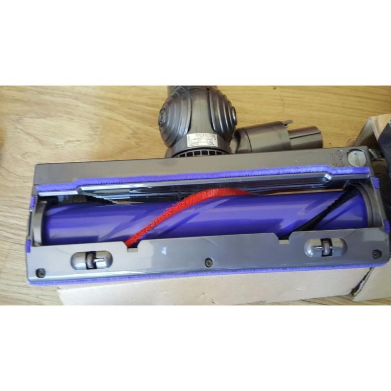 Dyson V6 Total Clean V6 Fluffy Direct-drive cleaner head