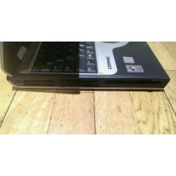 Compaq Presario 900 Laptop & Battery