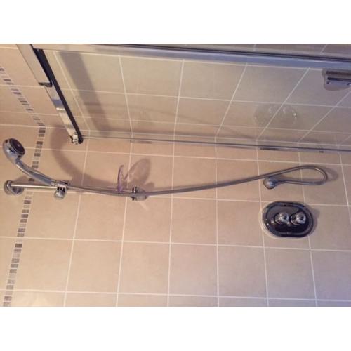 Shower with cubicle doors - perfect condition