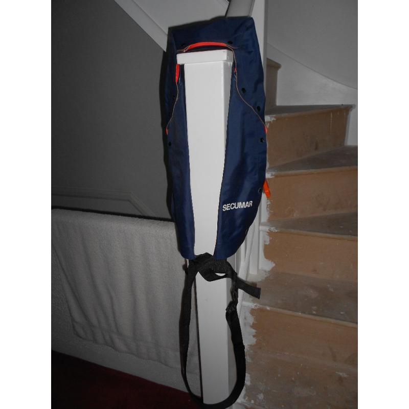 Secumer Life vest