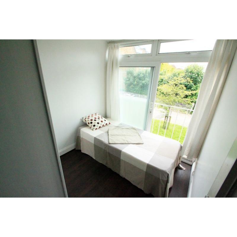 FABULOUS SINGLE ROOM IN CAMDEN TOWN - NW1 - ALL THE BILLS INCLUDED (37A)