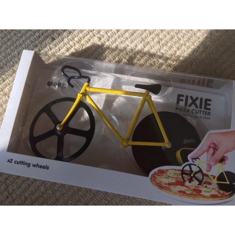 Fixie Bike Pizza Cutter unused