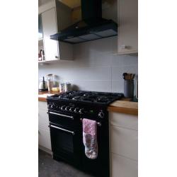 Large double room - bills included ,no contract. Short term available.