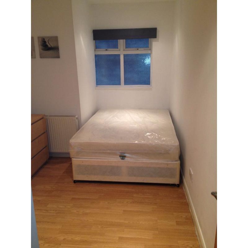 Double Room Available on Chaplin Road (Wembley Central).