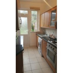 Small double room in Tooting. All bills included.