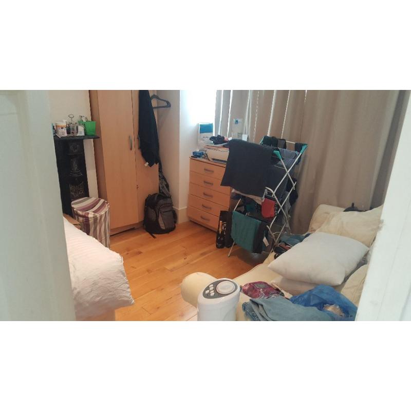 Large double room Clapham high st