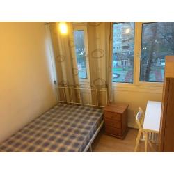 Lovely Double Room in Newly Refurbished Flat (All Bills Included)