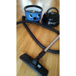 Henry HVR 200A bagged cylinder vacuum cleaner + 9 bags