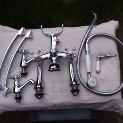 Full set of chrome bathroom fittings