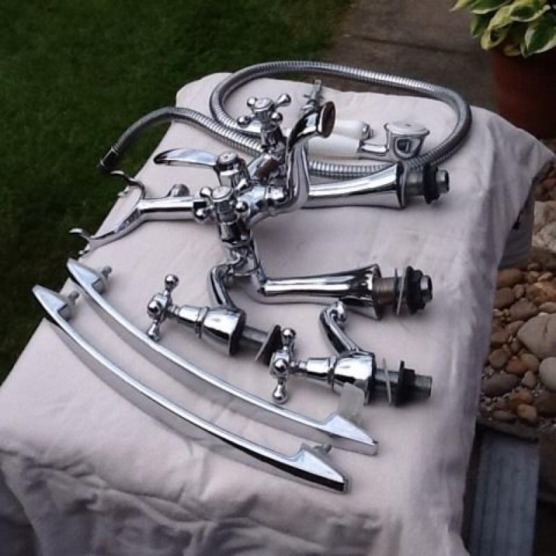 Full set of chrome bathroom fittings
