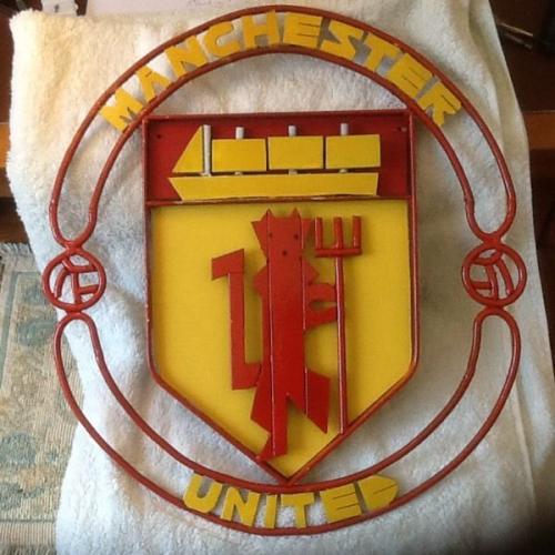 Manchester United shield/badge - football memorabilia