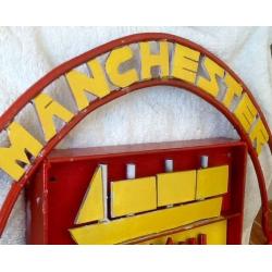 Manchester United shield/badge - football memorabilia