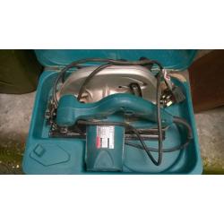 Makita Saw 5704R