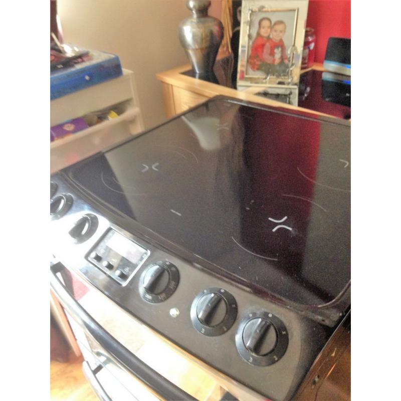 electric cooker used in very good condition