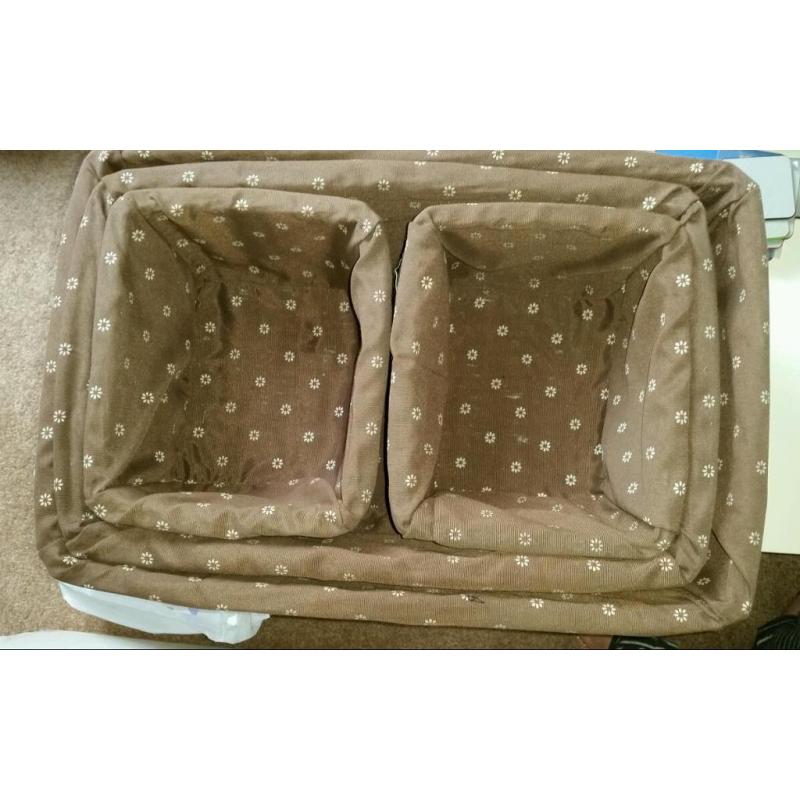 Set of 4 storage wicker baskets with covers