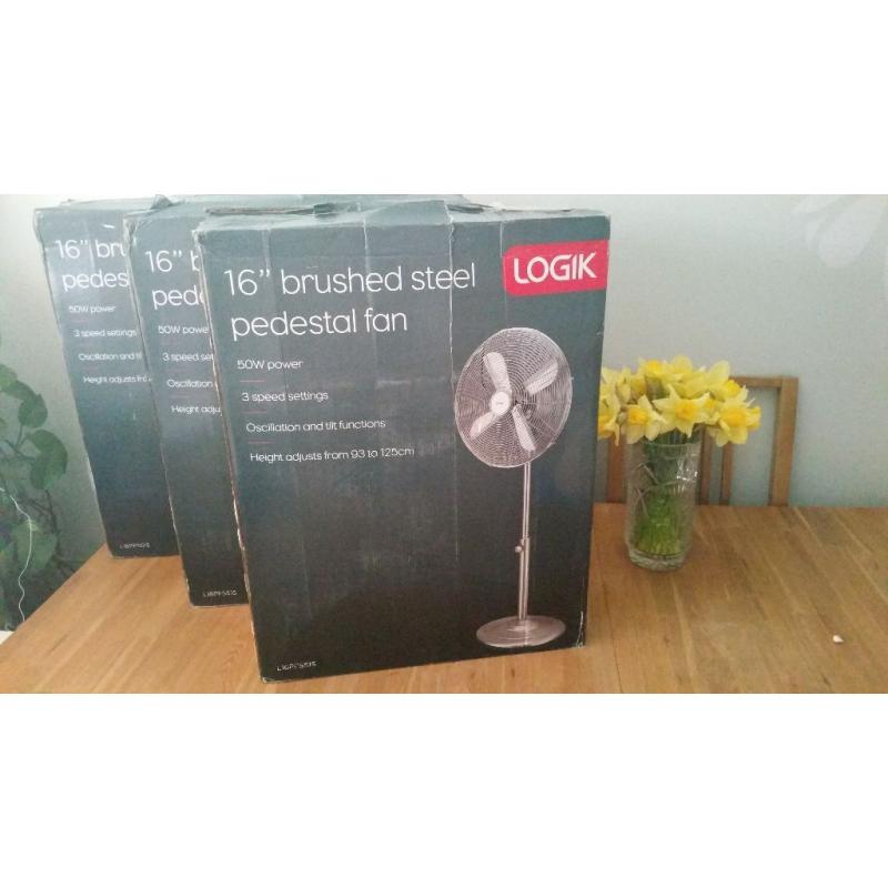 LOGIK L16PFSS15 16" Pedestal Fan - Brushed Steel. Brand New!