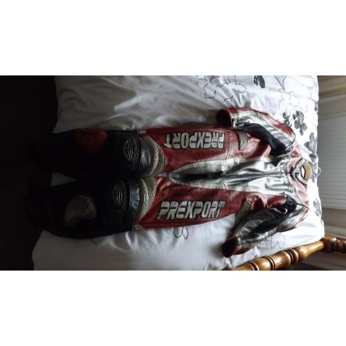 motorbike leathers size 40