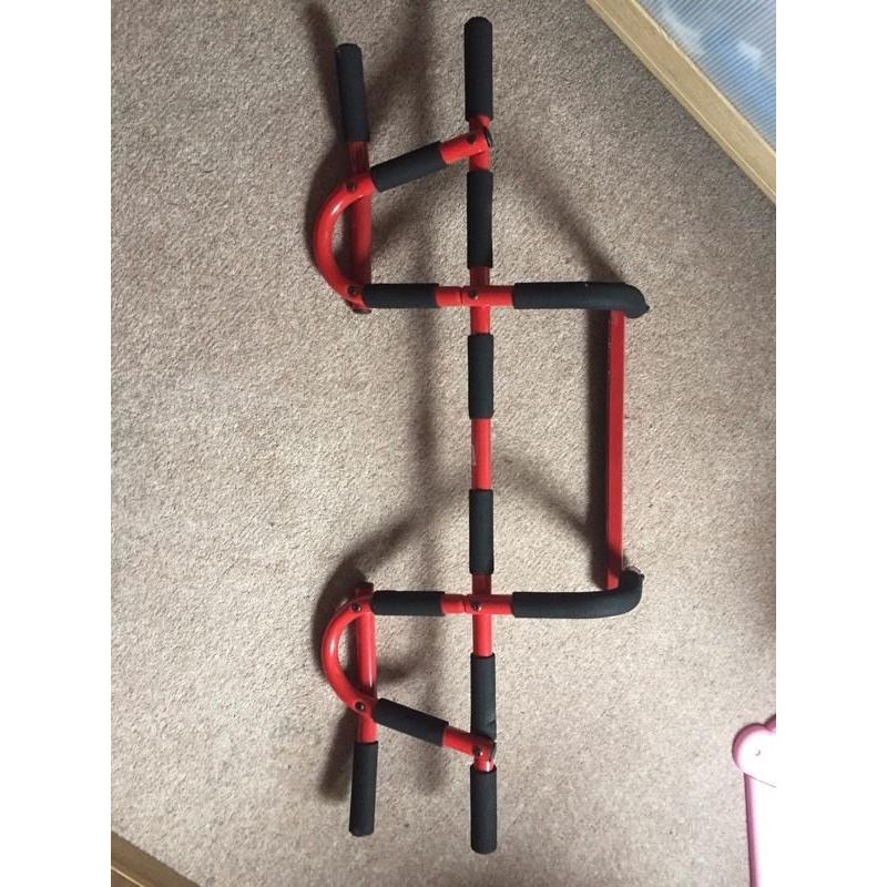 Door gym bar