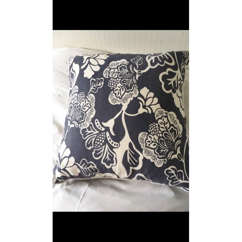 Large cushion