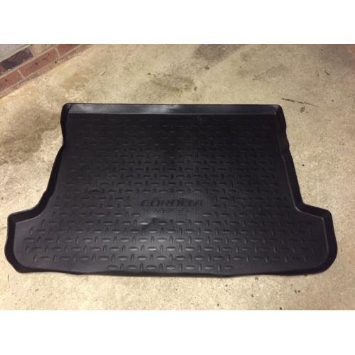 Toyota verso - Toyota Corolla verso boot guard genuine plaaric