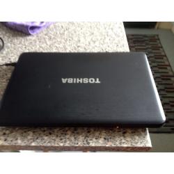 FOR SALE .. Satellite C850D-11K LAPTOP