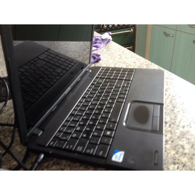 FOR SALE .. Satellite C850D-11K LAPTOP