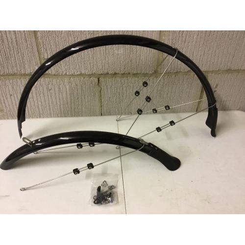 Bontrager NCS Fender set for 700c wheels.