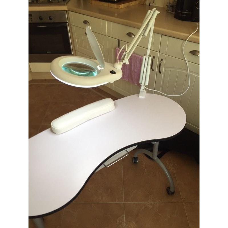 Nail station