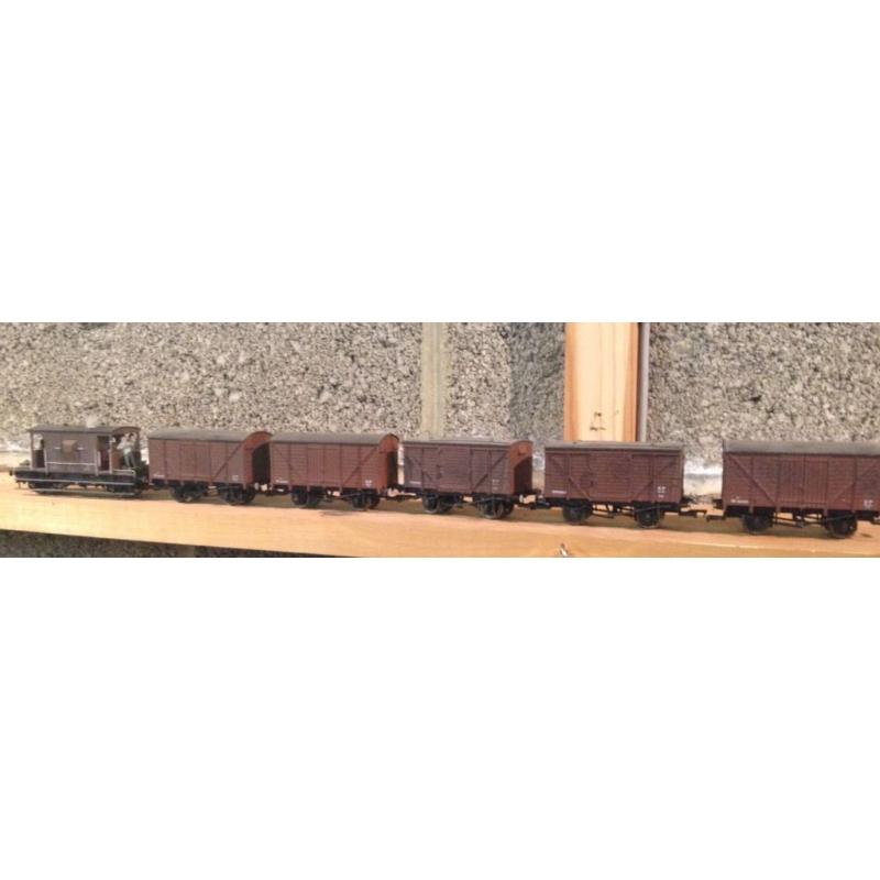 Bachmann 00 gauge railway wagons