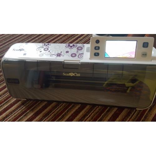 Brother Scan 'n' Cut, CM600, 6 months old, loads of extras, used twice, ultimate digital die cutting