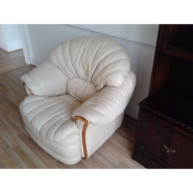 FREE TO COLLECTOR - Cream leather 3 piece suite