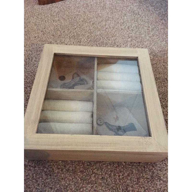 Jewellery box