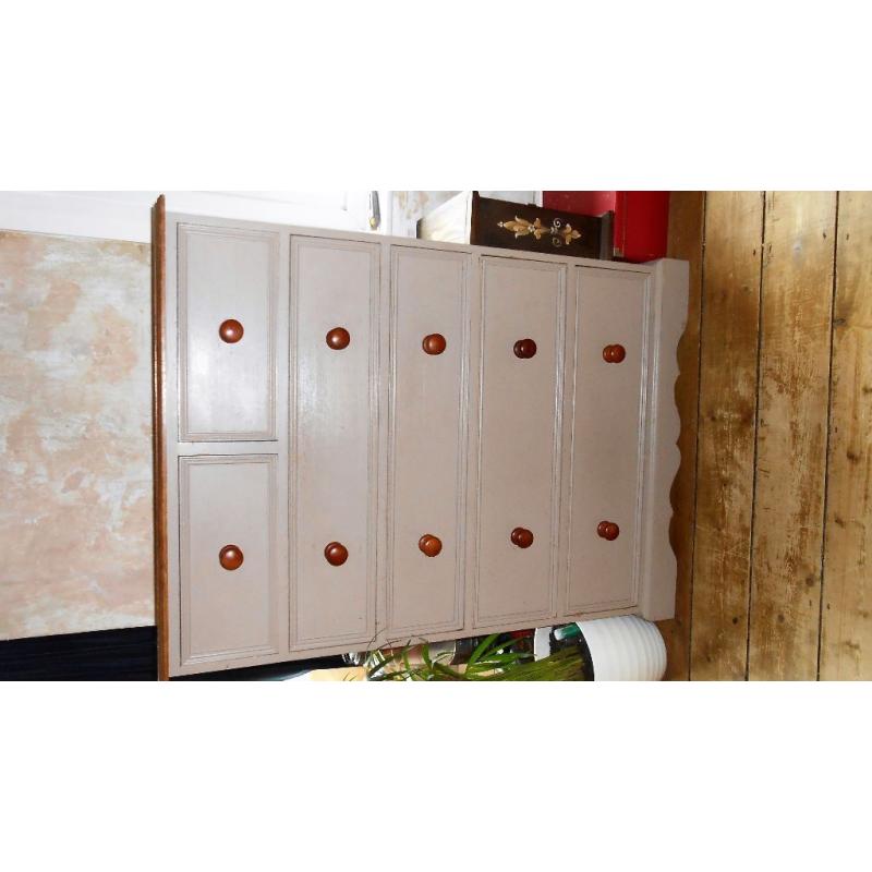 Victorian style chest of drawers LOOK!!!!
