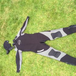 Diving equipment