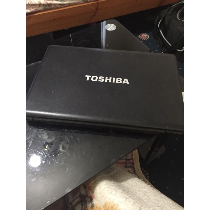 Toshiba satellite laptop intel core i3 2.53GHz excellent conditions