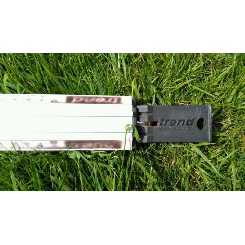 Cutting straight edge clamp