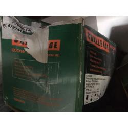 Challenge leaf blower & vacuum 1800W brand new