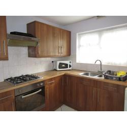 Extra Large Double rooms in Lewisham - amazing value act fast they will go!!!