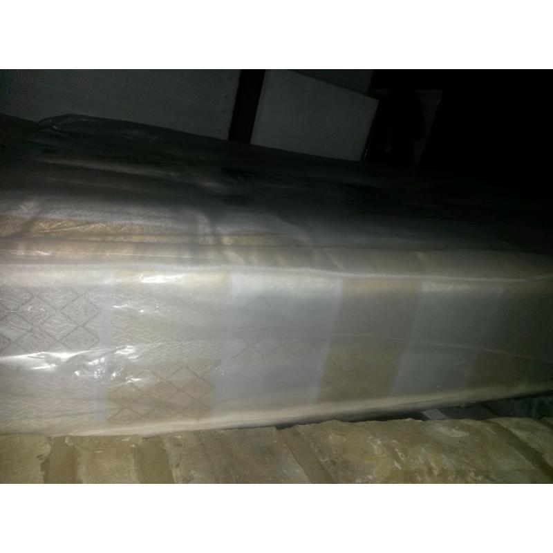 NEW SINGLE 3FT DIVAN BED WITH DEEP QUILTED MATTRESS
