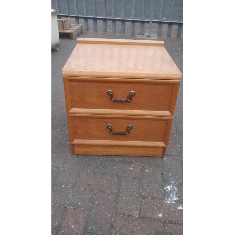 g plan bedside table