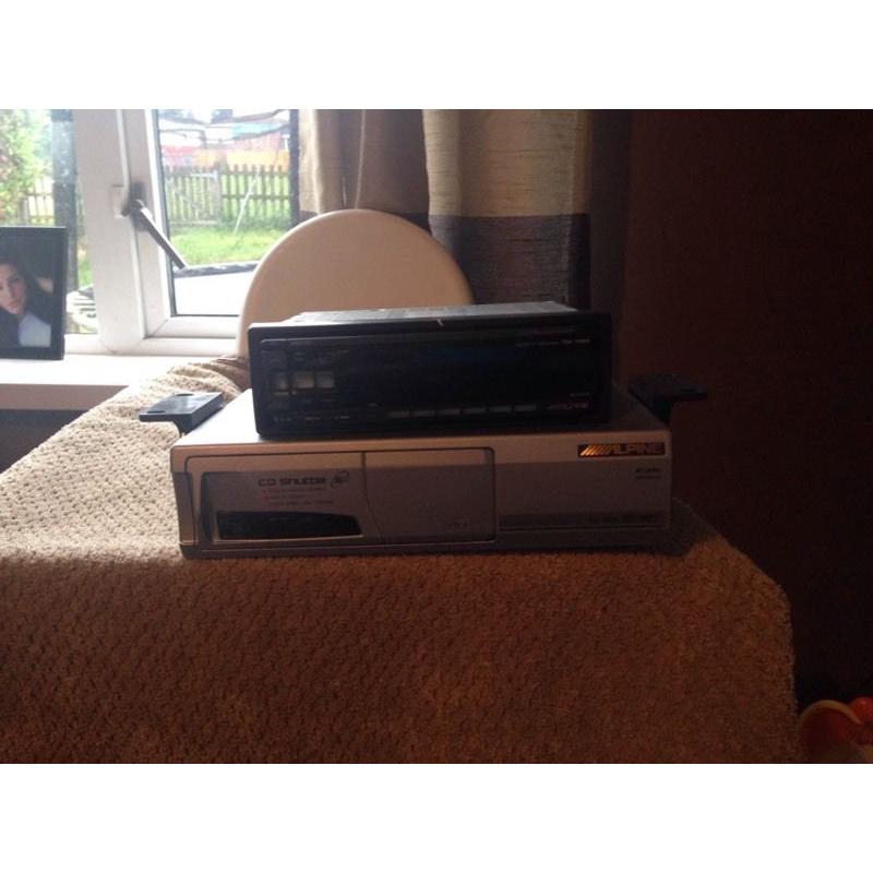 Alpine cassette player with 6 disc changer